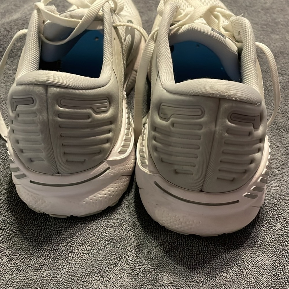 Brooks‎ Adrenaline GTS 22 Women's 9. Running Shoes Support Cushion Comfort Walk - Picture 4 of 9